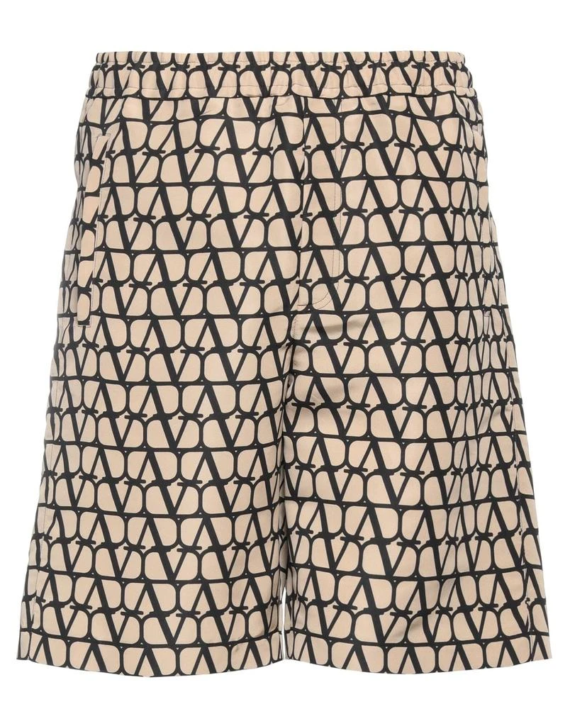 Valentino Shorts
Bermuda 1