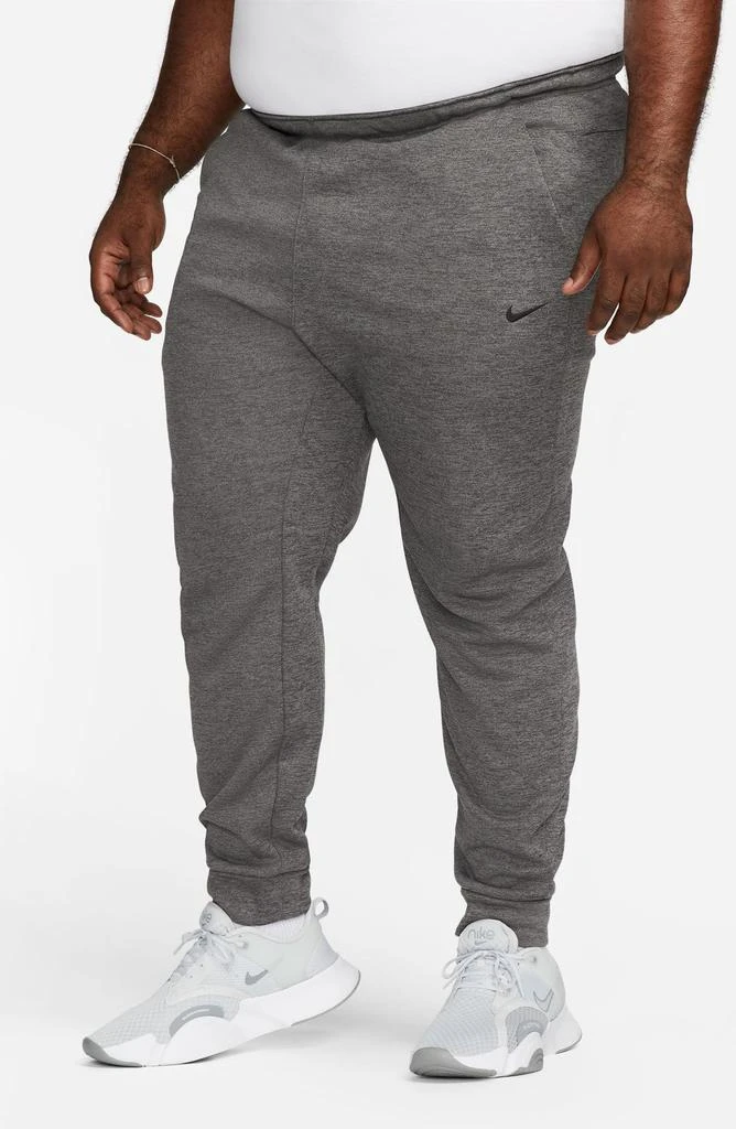 NIKE Therma-FIT Tapered Training Pants 3