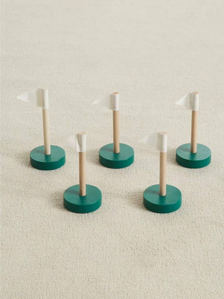 Wonder & Wise Kid's Keen Putting Green 4