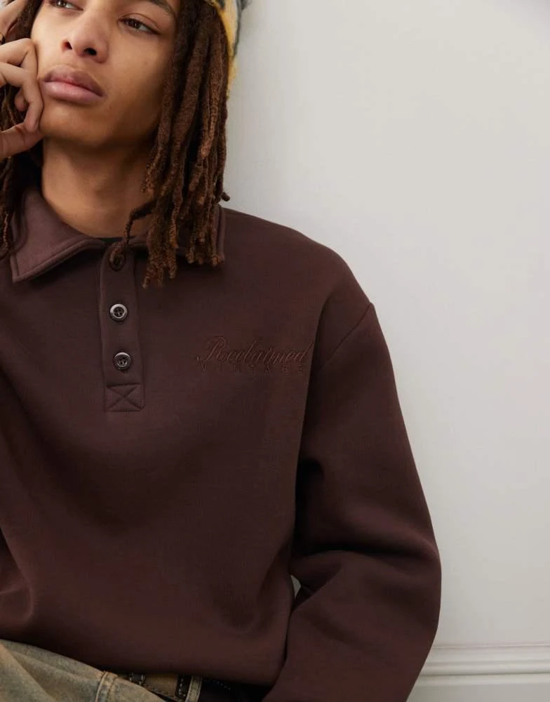 Reclaimed Vintage Reclaimed Vintage rugby sweatshirt with embroidery in chocolate 4