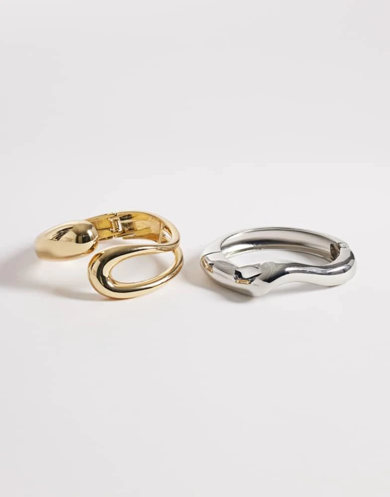Reclaimed Vintage Reclaimed Vintage bangle 2 pack in silver and gold