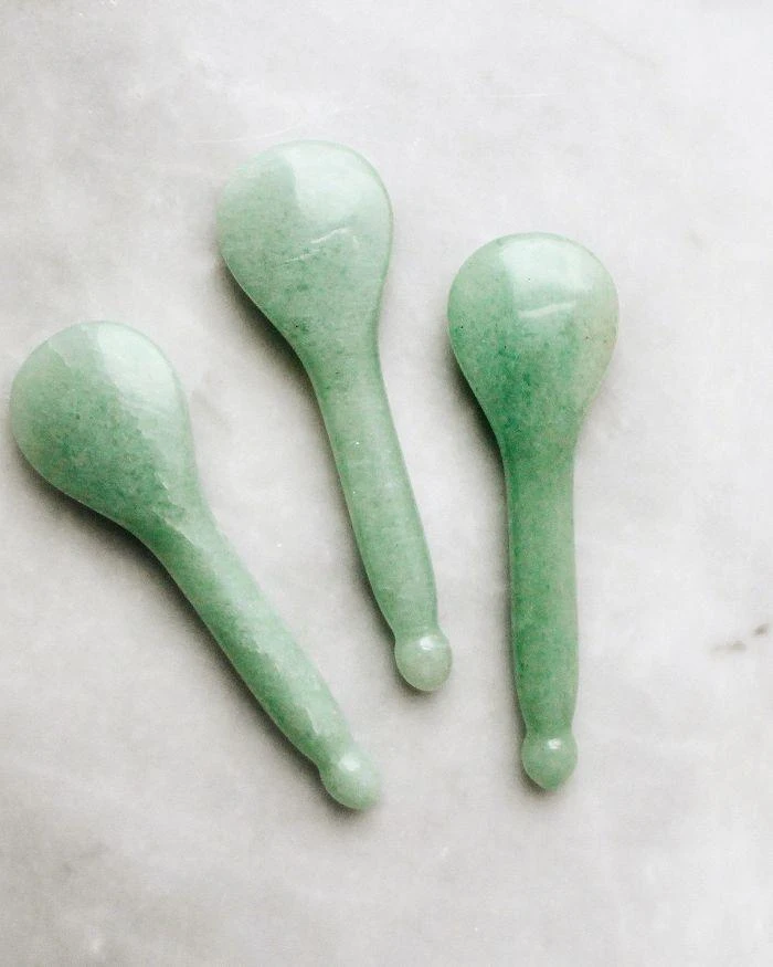 Mount Lai The Jade Acupressure Gua Sha Spoon 4