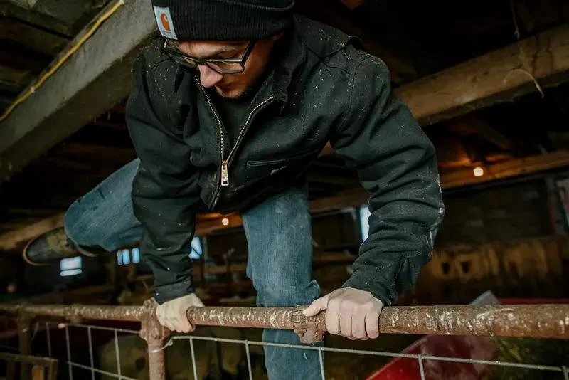 Carhartt Carhartt Men
s Washed Duck Detroit Jacket 4