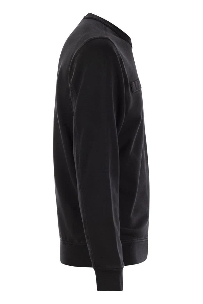 Stone Island ROUND-NECK SWEATSHIRT WITH ZIPPED SLEEVE POCKET 3