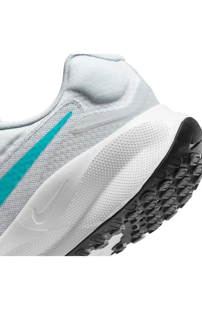 NIKE Revolution 7 Running Shoe - Wide Width 9