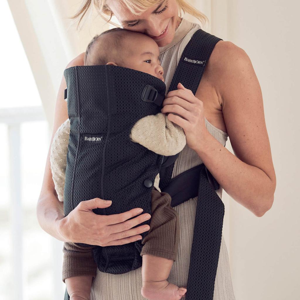 BabyBjörn BABYBJÖRN Mini 3D Mesh Baby Carrier - Black