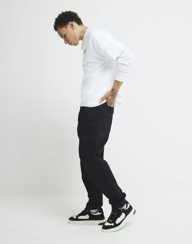 River Island River Island Regular fit pull on joggers in black 2