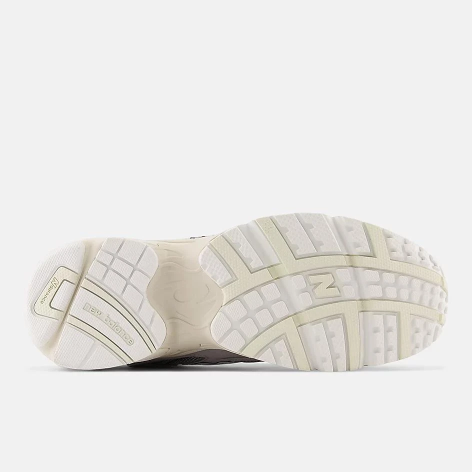 New Balance 725V1 5