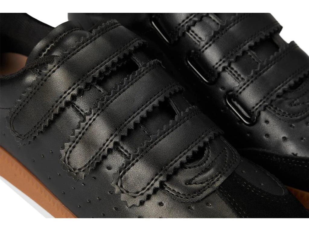 Steve Madden Momentum 6