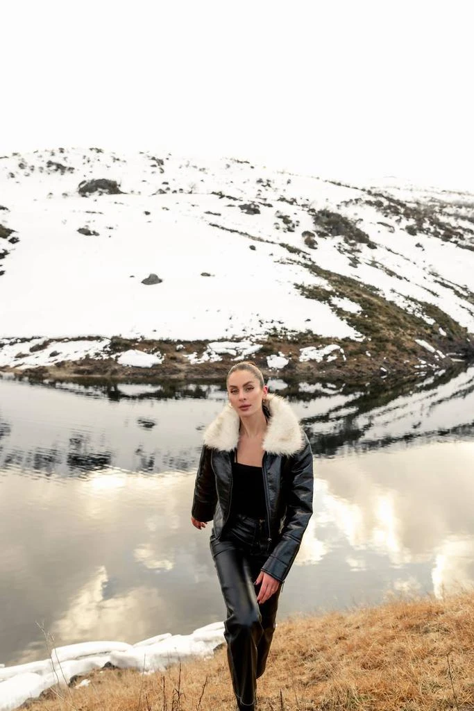 Unreal Fur Unreal Fur - Wet Look Aviator 3