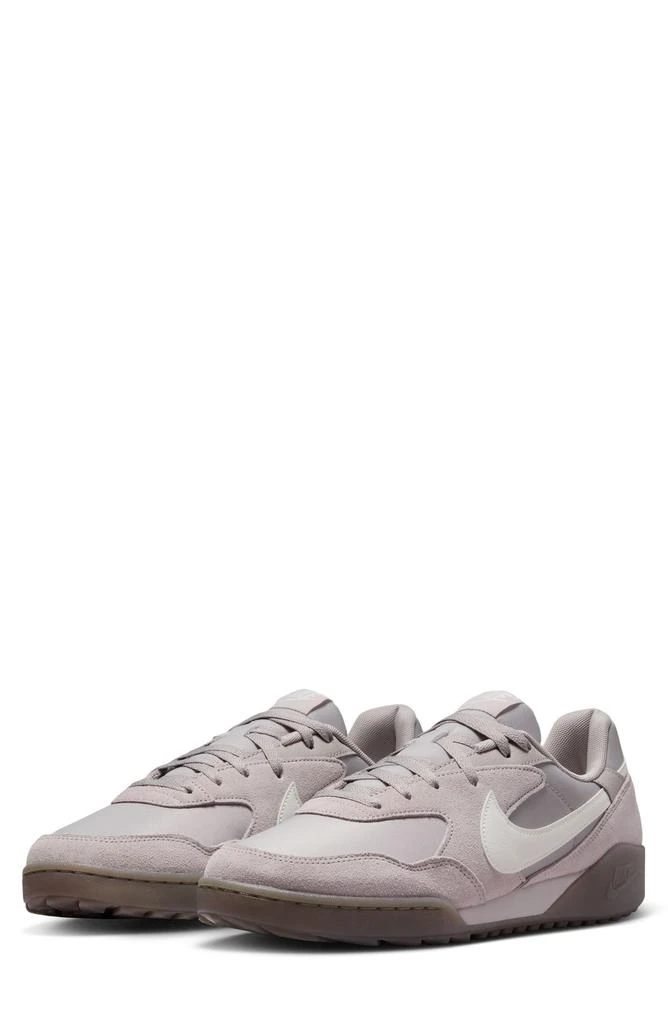 NIKE Terra Manta Sneaker
