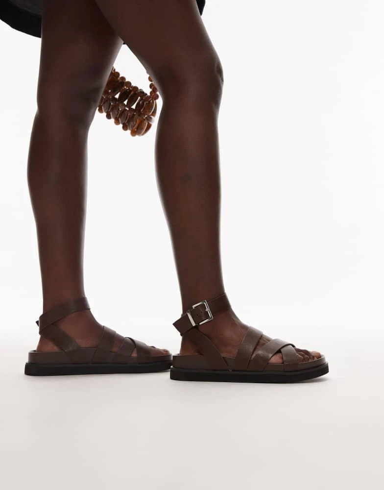 Topshop Topshop Jady flat sandal in chocolate 1