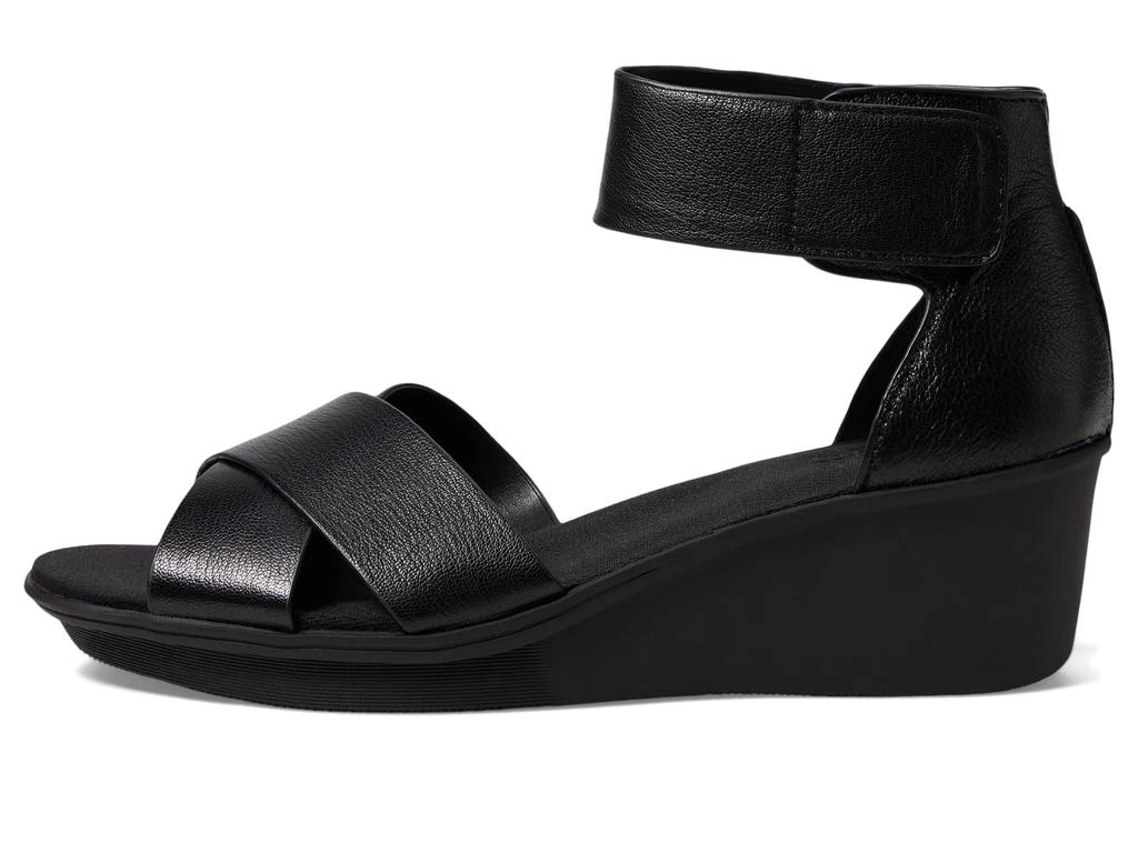 Naturalizer Riviera 4