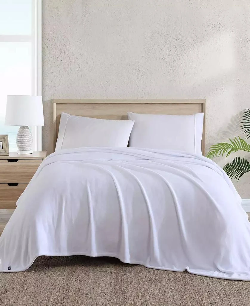 Tommy Bahama Tommy Bahama Ultra Soft Plush Solid Blanket 5