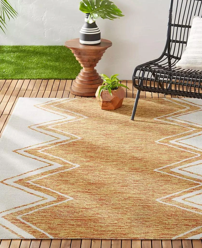 Nicole Miller Patio Sofia Leon 5'2" x 7'2" Outdoor Area Rug 4