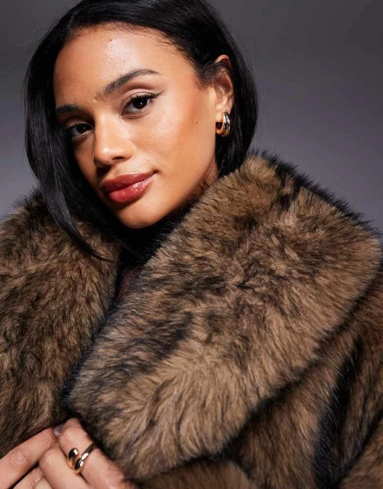 Aria Cove Aria Cove faux fur oversized collar wide sleeve jacket in brown tipped fur 3