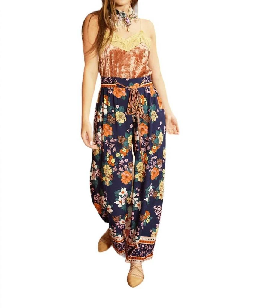 ARATTA Amelia Pants In Night Floral 1