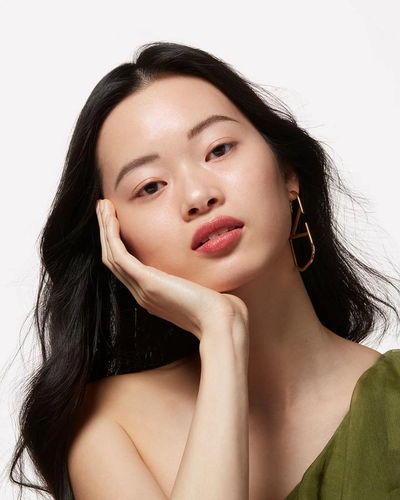 Valentino V-Lighter Face Primer & Highlighter 4