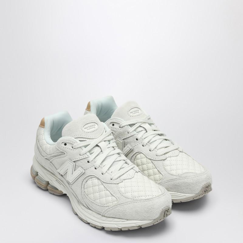 シューズ・サンダルその他 New Balance Off White quilted 2002R sneakers New Balance Off White quilted 2002R sneakers - Sneakers