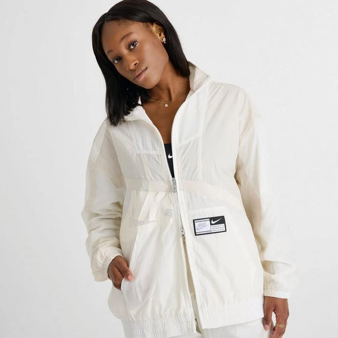 NIKE Women's Nike Sportswear Street Woven Jacket 9