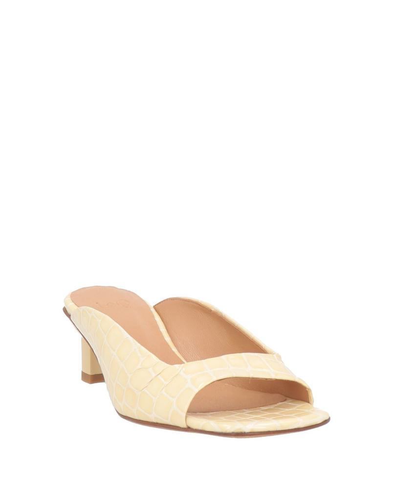 LOQ Sandals