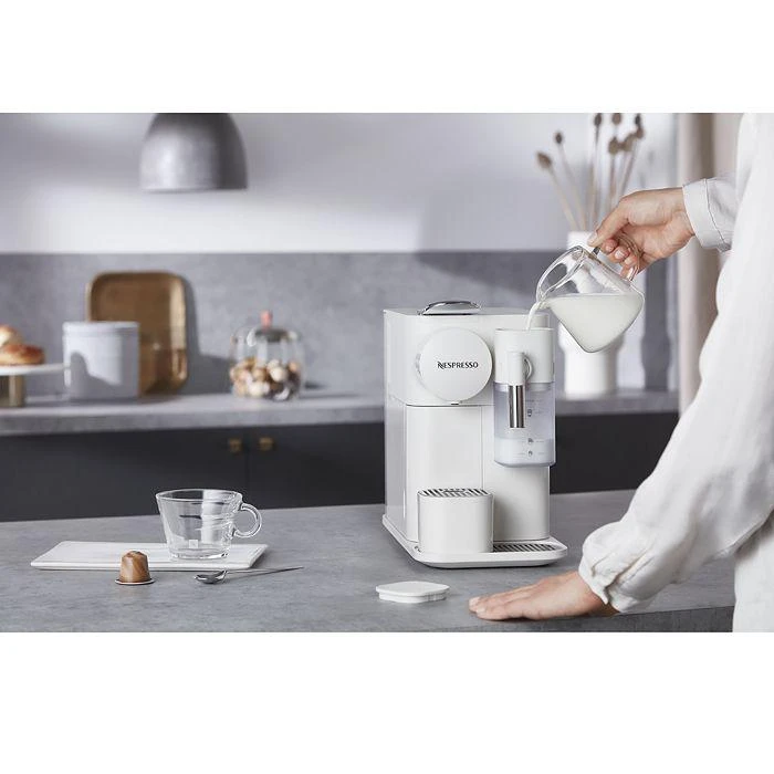 Nespresso Lattissima One Original Espresso Machine with Milk Frother by De'Longhi 7