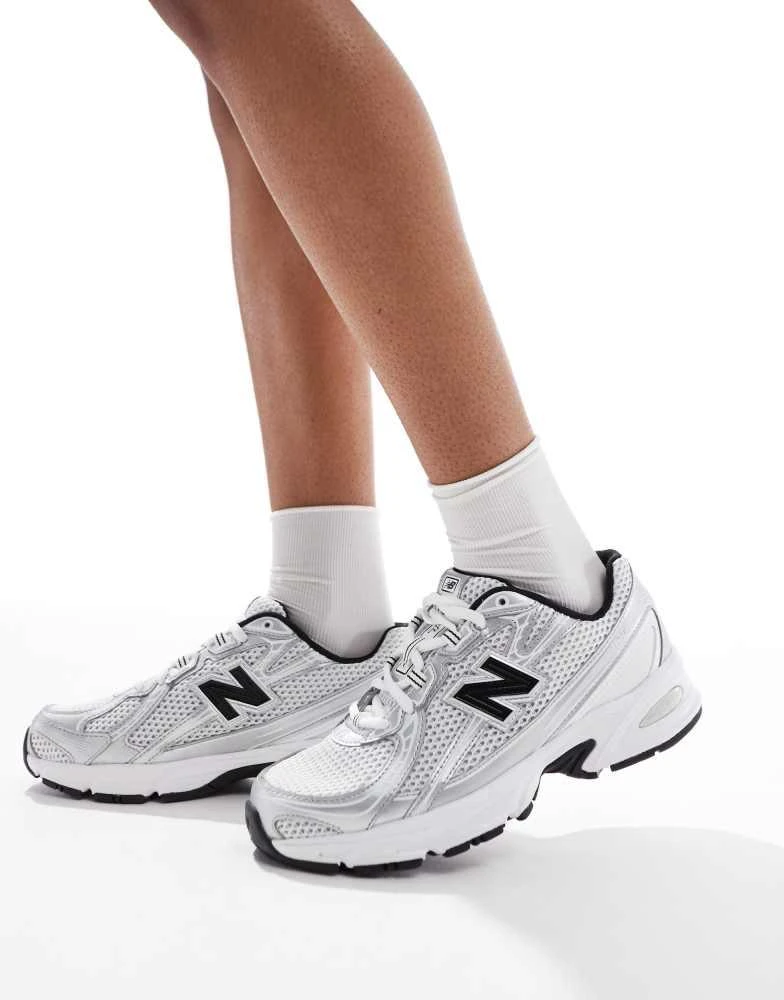 New Balance New Balance 740 trainers in white and silver 1