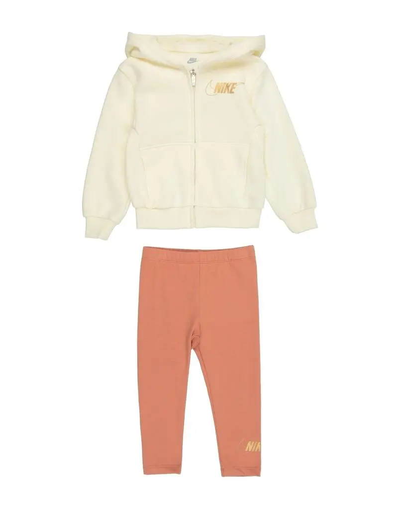 NIKE Athletic outfit