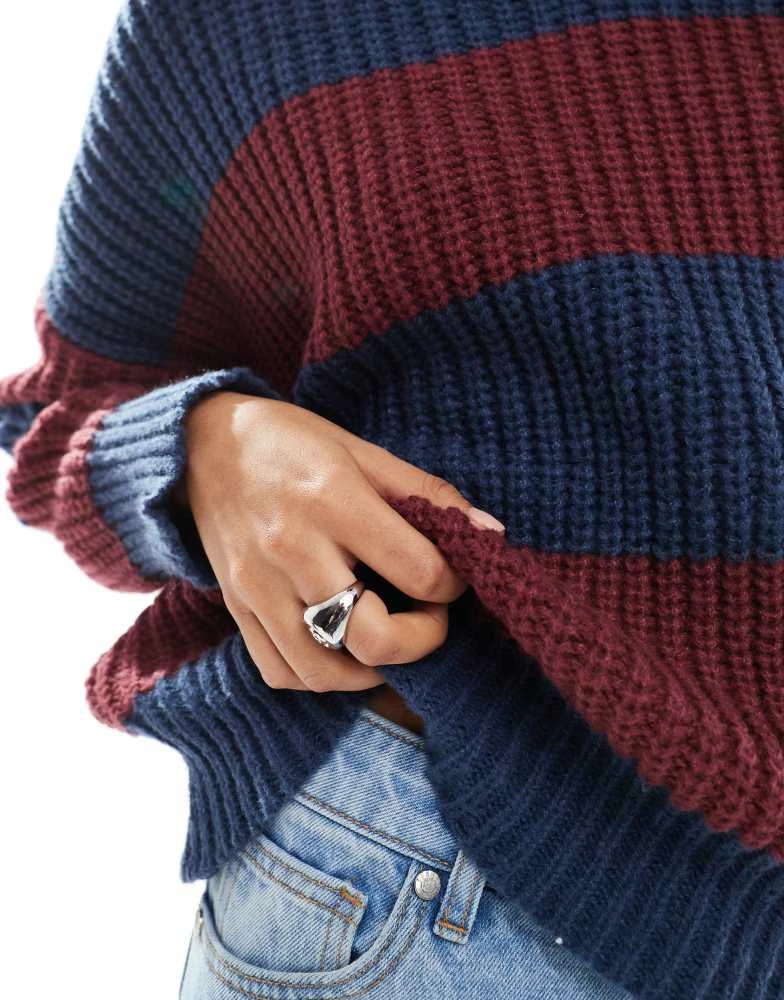 Daisy Street Daisy Street v neck jumper in navy and red stripe 3