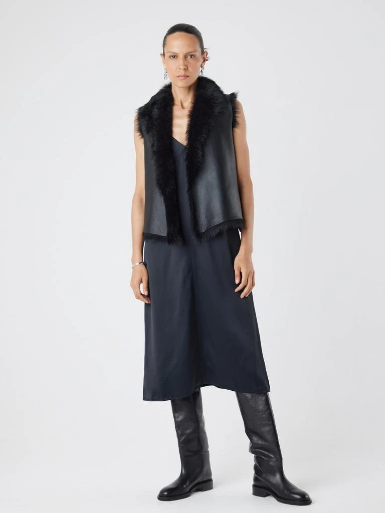 Gushlow & Cole Natural edge shearling gilet 5