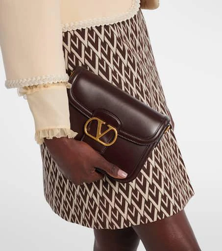 Valentino 9TO5 VLogo leather shoulder bag 7