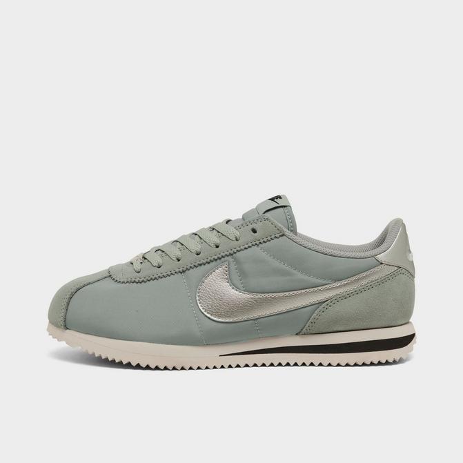 women's classic cortez leather casual shoe