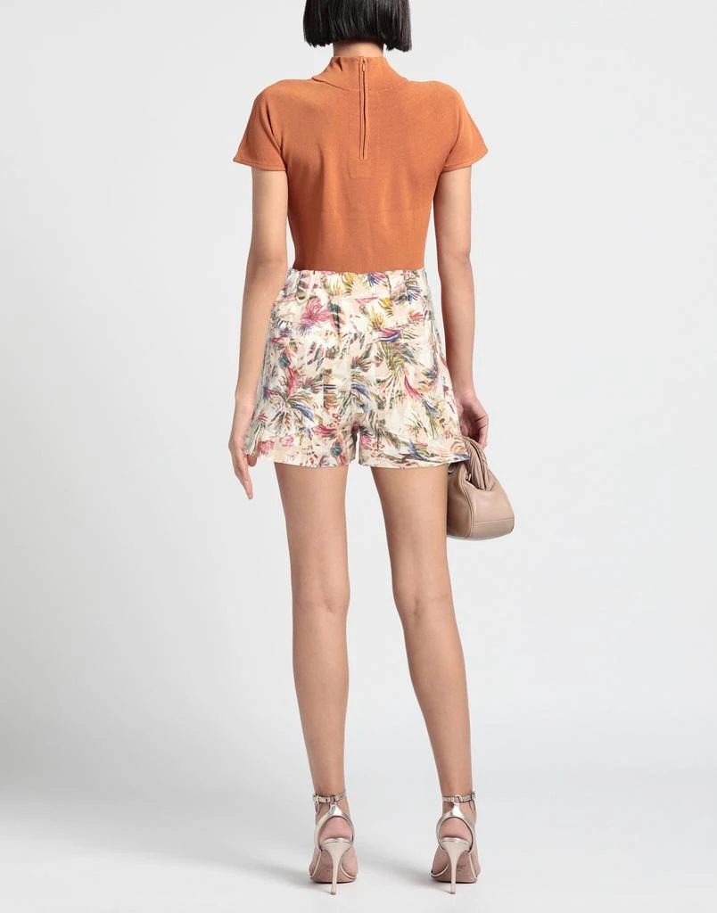 CHUFY Shorts & Bermuda 3