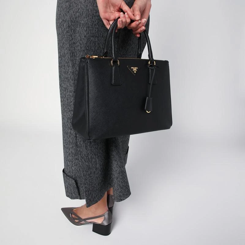 Prada Large black Galleria bag in Saffiano 2