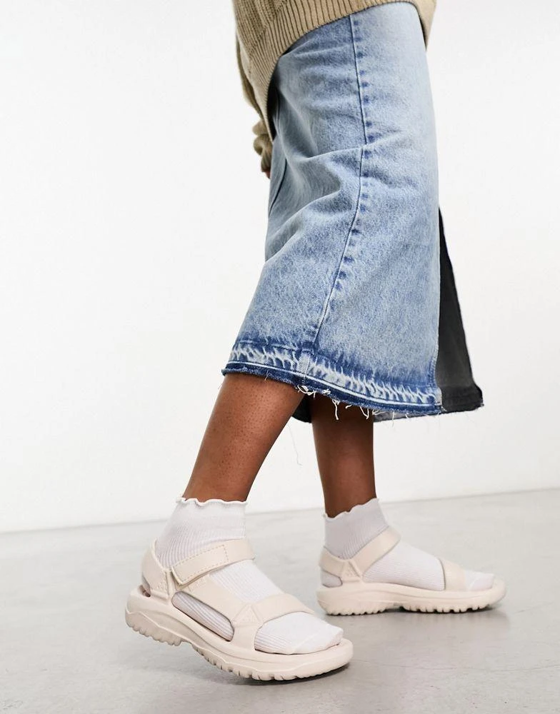 Teva Teva Hurricane drift sandal in beige 2