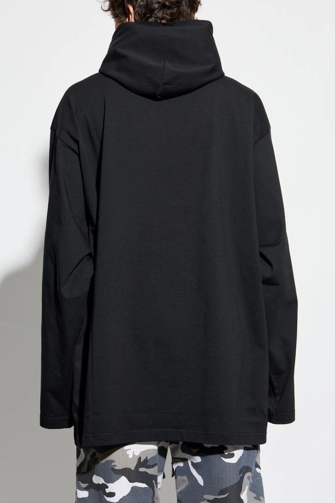 Balenciaga T-shirt from the Skiwear collection 4