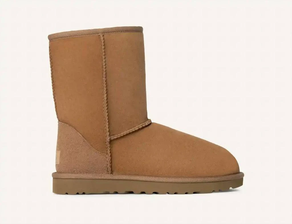 UGG Women
s Classic Short Ii Boot In Chesnut