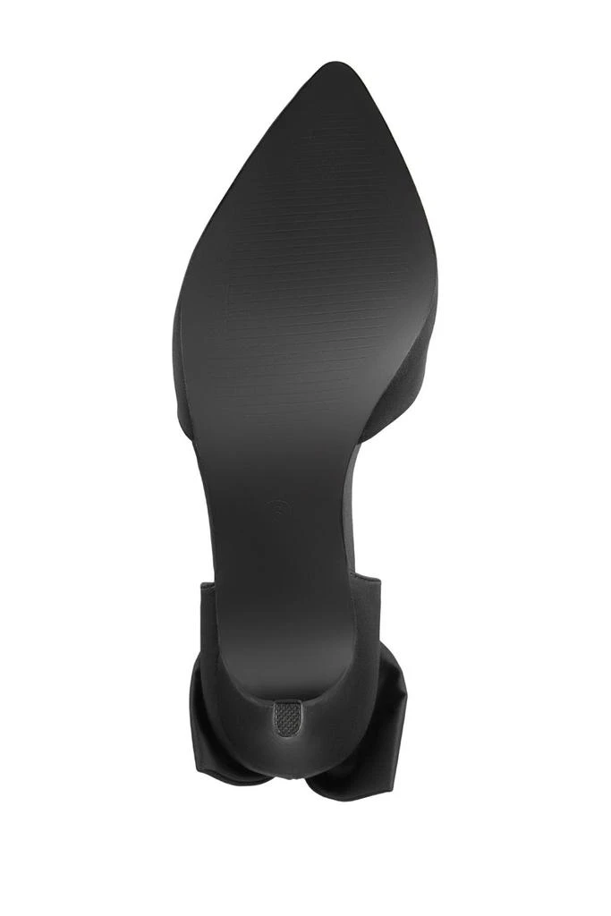 Journee Collection Tanzi d'Orsay Bow Pump 5