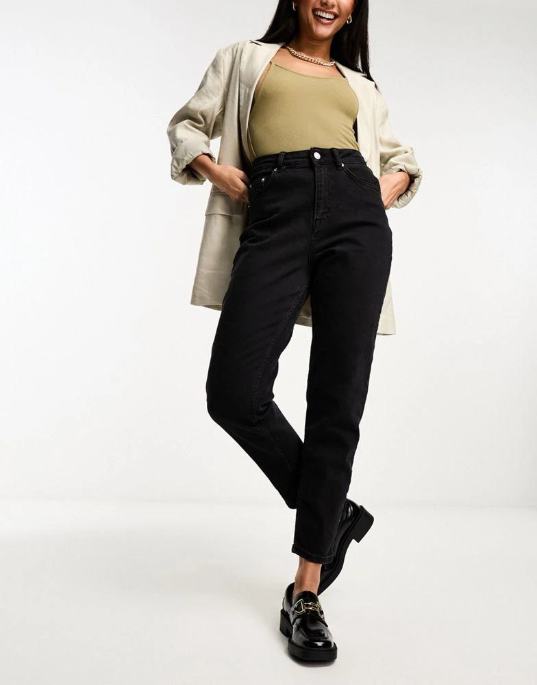 NA-KD NA-KD high waist straight leg jeans in black 1
