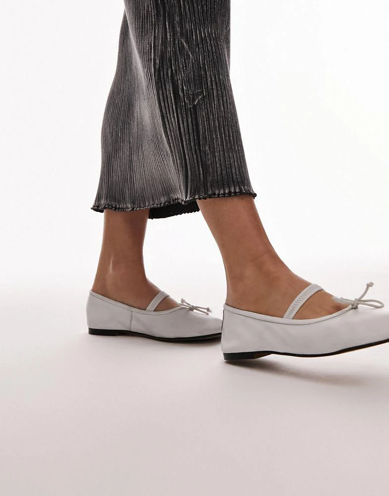 Topshop Topshop Brooke leather unlined ballerina shoe in white 4