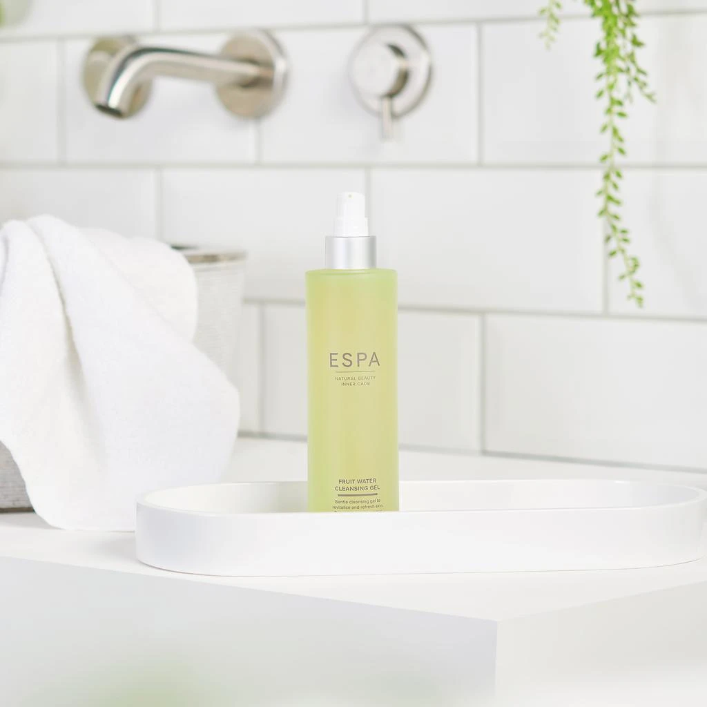 ESPA ESPA Refreshing Fruit Water Cleansing Gel 185ml 3