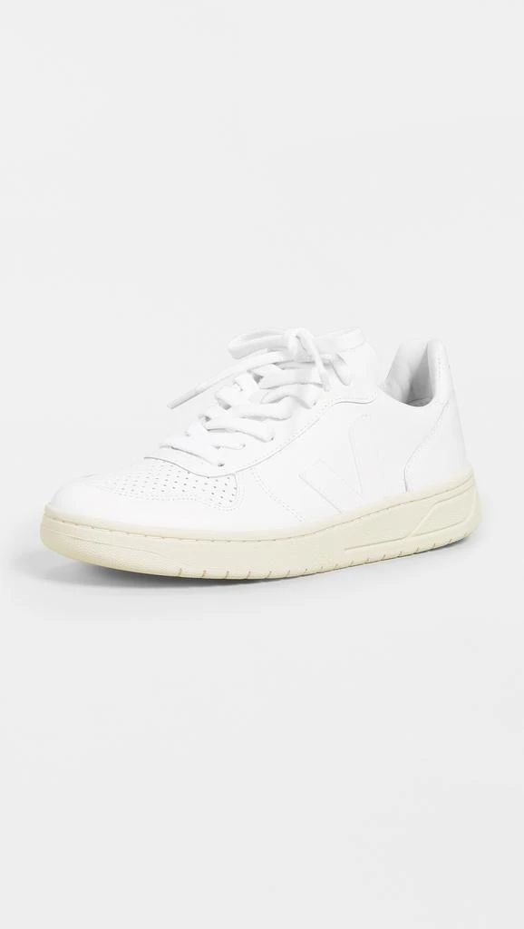 Veja V-10 Lace Up Sneakers 1