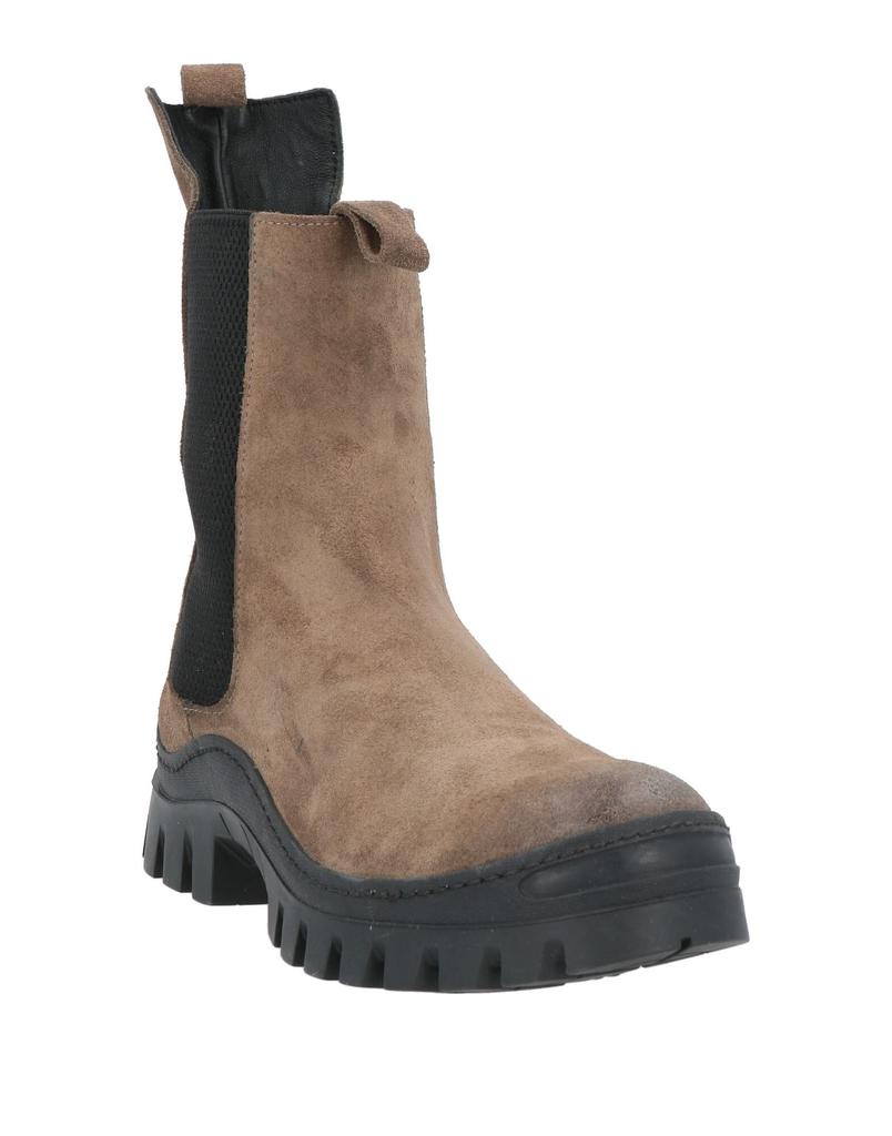 1725.A Ankle boot