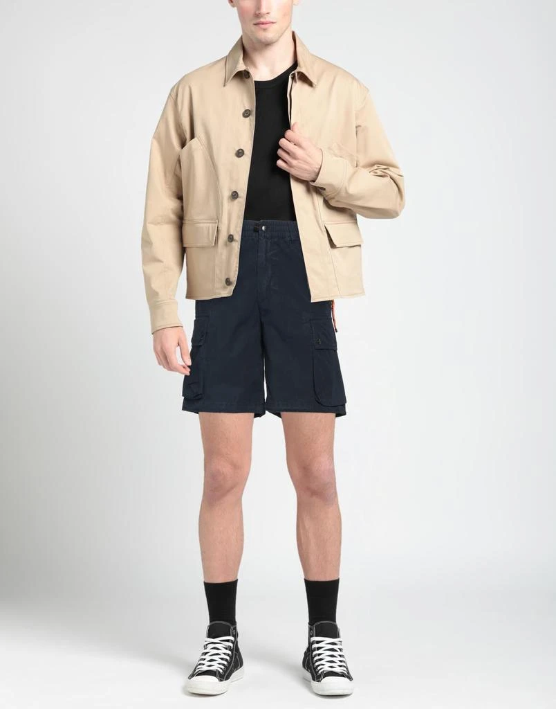 PARAJUMPERS Shorts & Bermuda 2