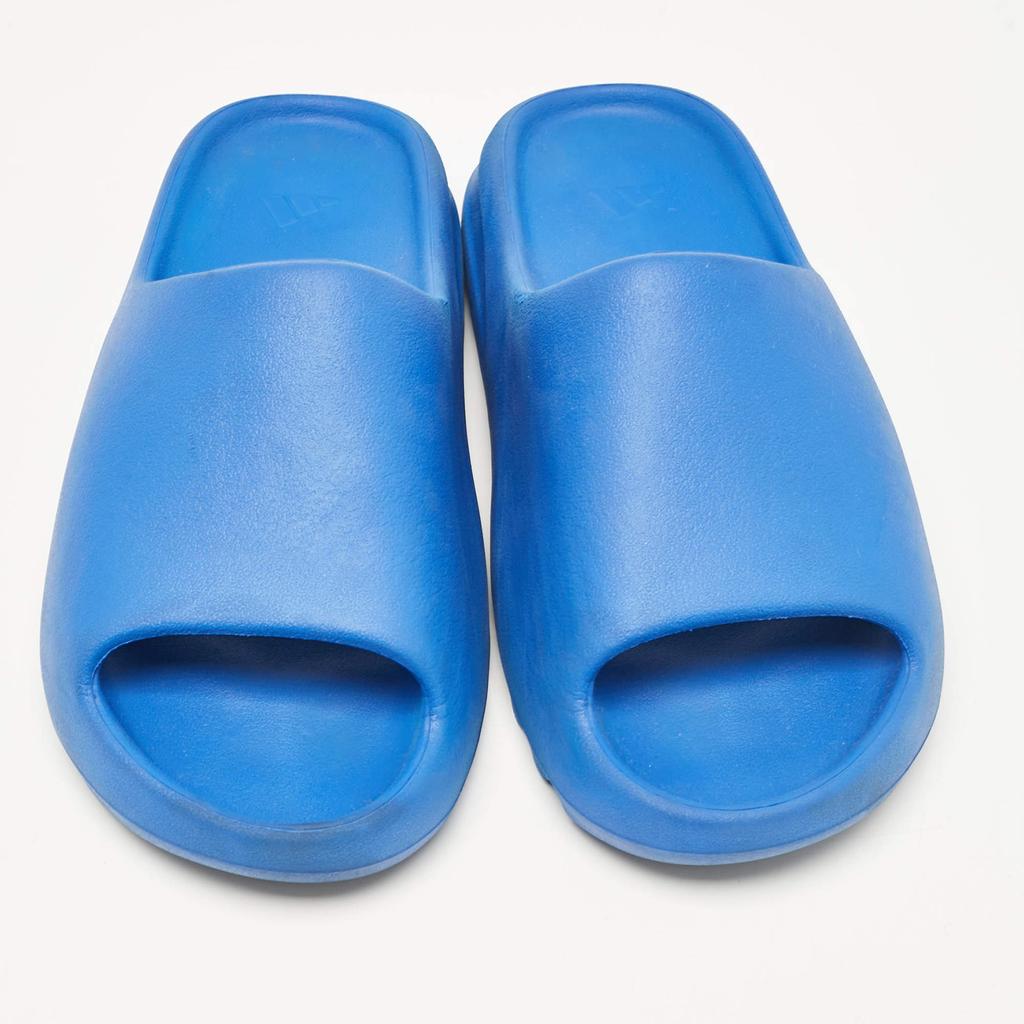 yeezy x adidas slides