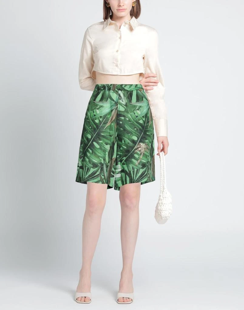 ELISA FANTI Shorts & Bermuda 2