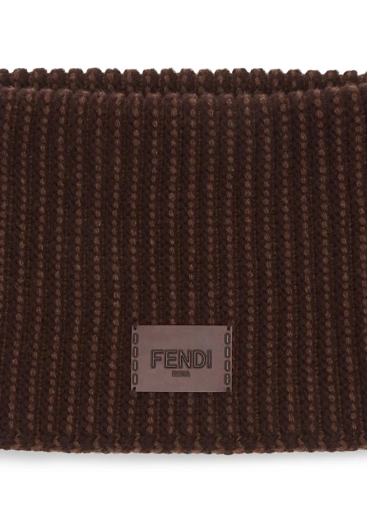 Fendi Soft collar 3