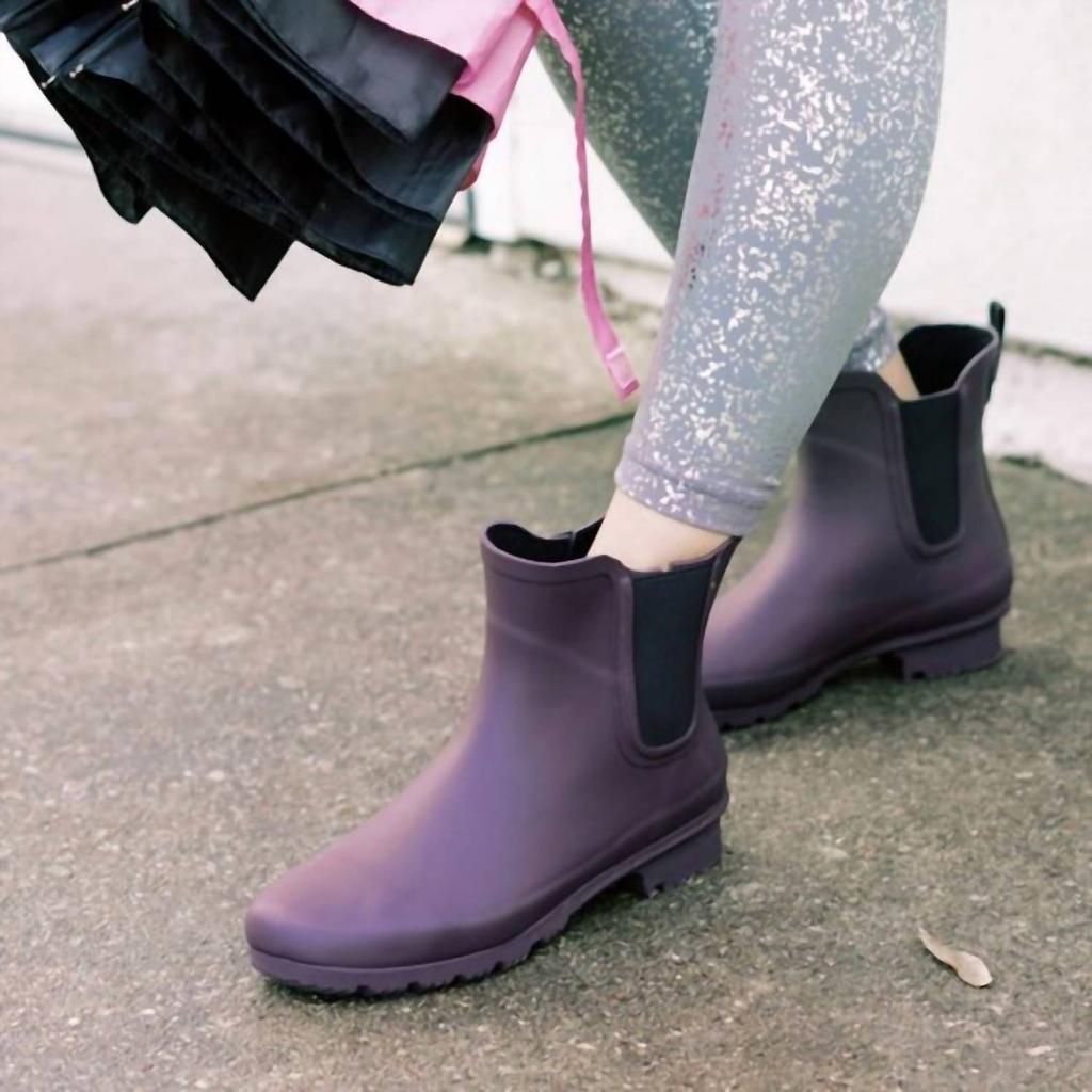 roma Women's Chelsea Rain Boots In Eggplant
