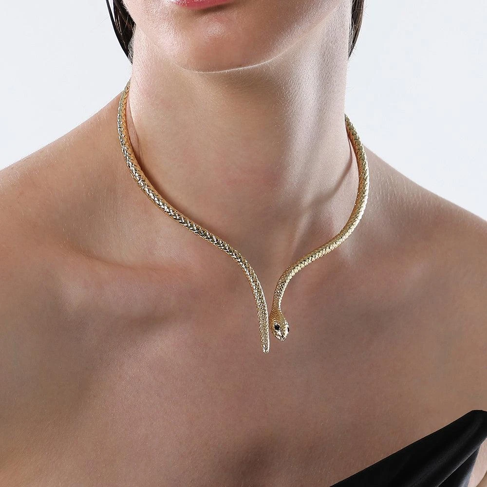 SOHI Women's Antique Gold The Serpent Torque Necklace 4