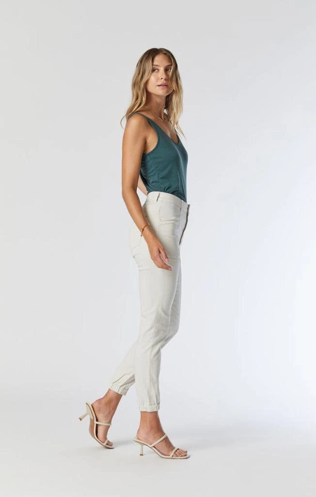 Mavi Jeans ANNA SLIM JOGGER IN CLOUD DANCER CASUAL COMFORT 2